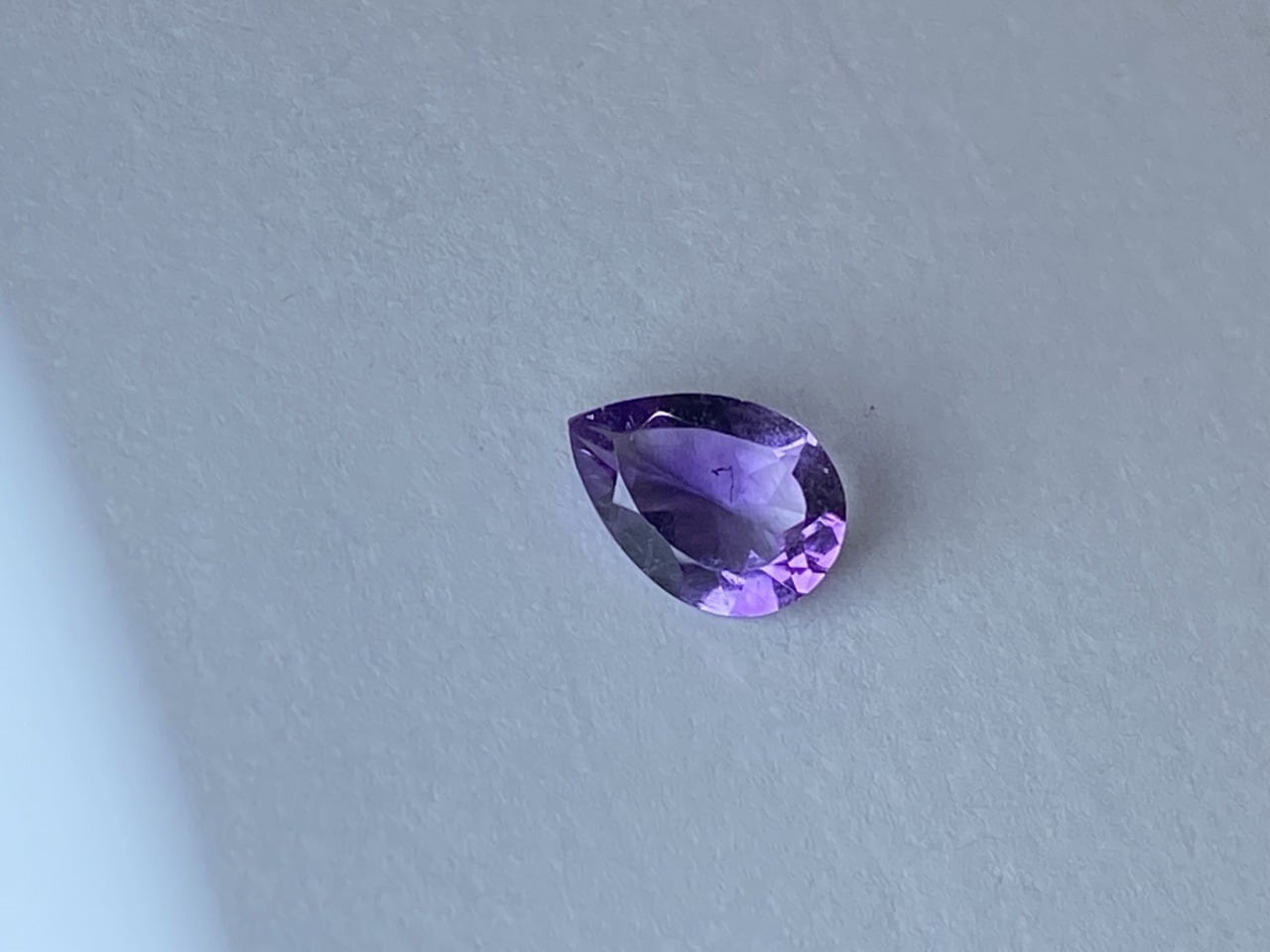 新入荷|アメジスト|深い紫が美しいぺアシエープカット 1.5ct サイズ:10×7mm 【限定1個】 <M-C-77>