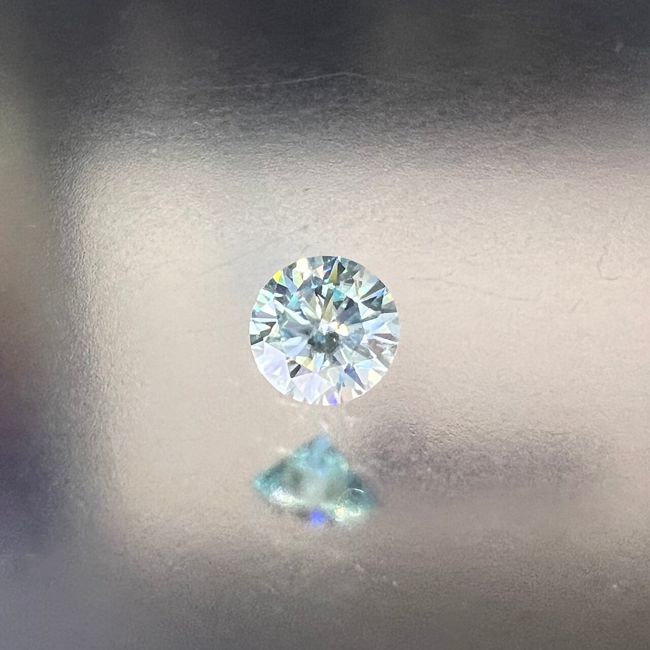 モアサナイト インド産 0.98ct CO-082