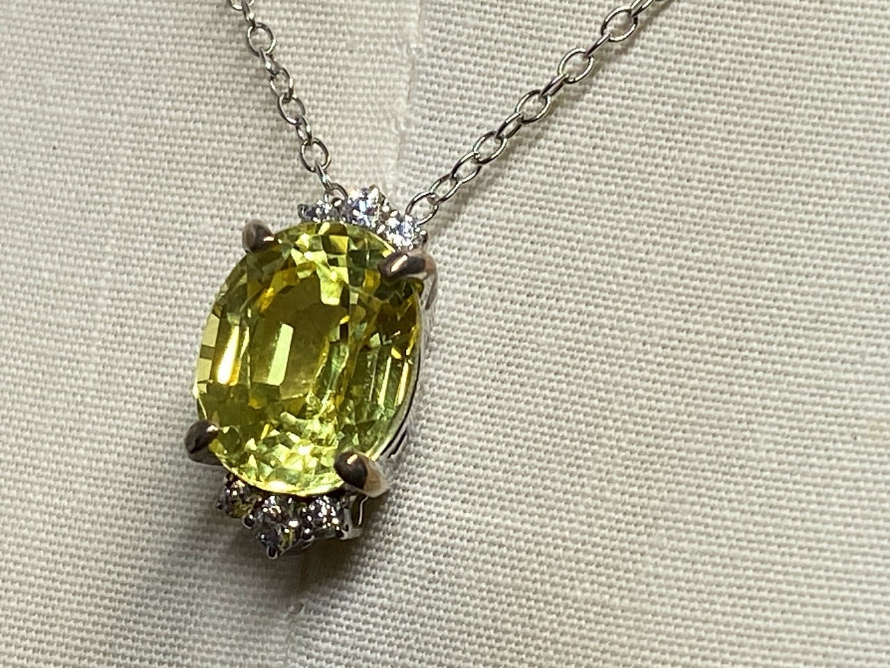 イエローサファイア<再結晶>ペンダント 4.3ct (ラボグロウン)【限定1個】黄色 S-002