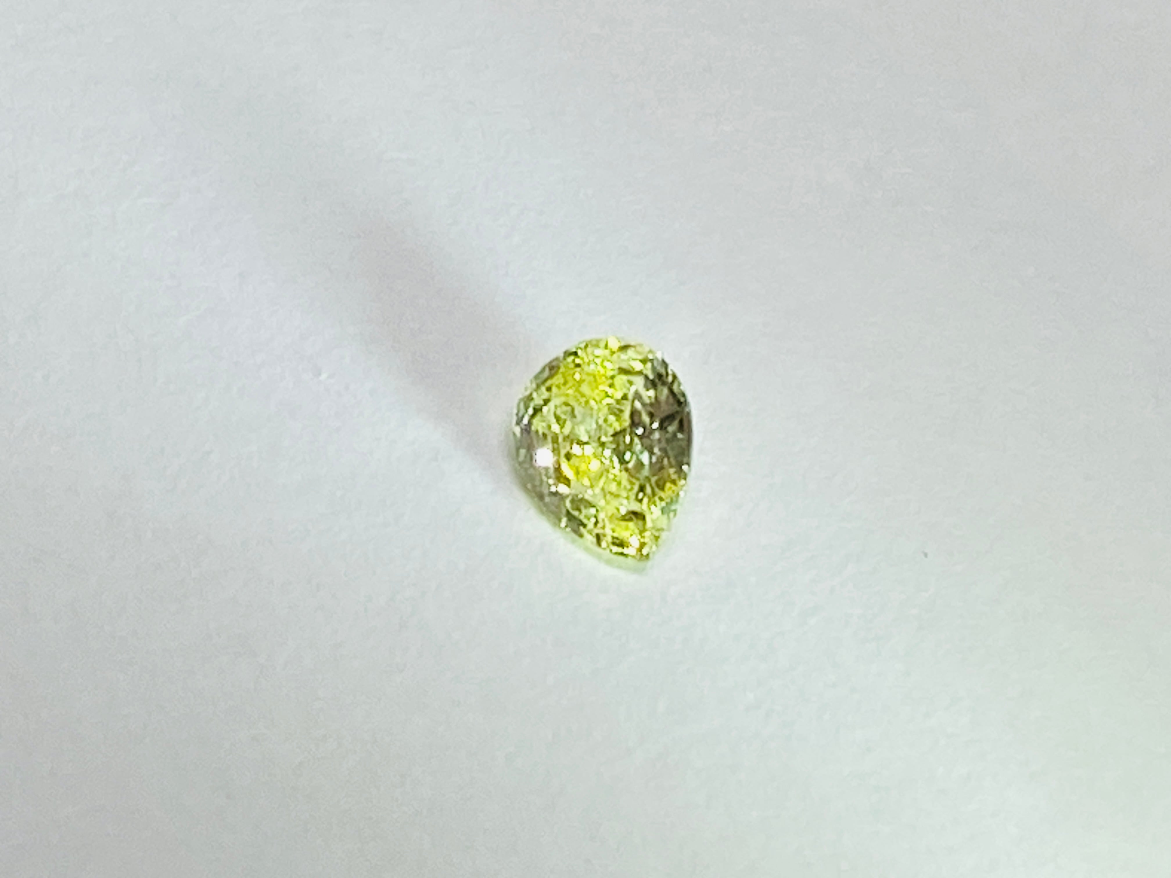 イエローダイヤモンド FANCYYELLOW VS-1 ペアシェープカット 0.336ct DA-009