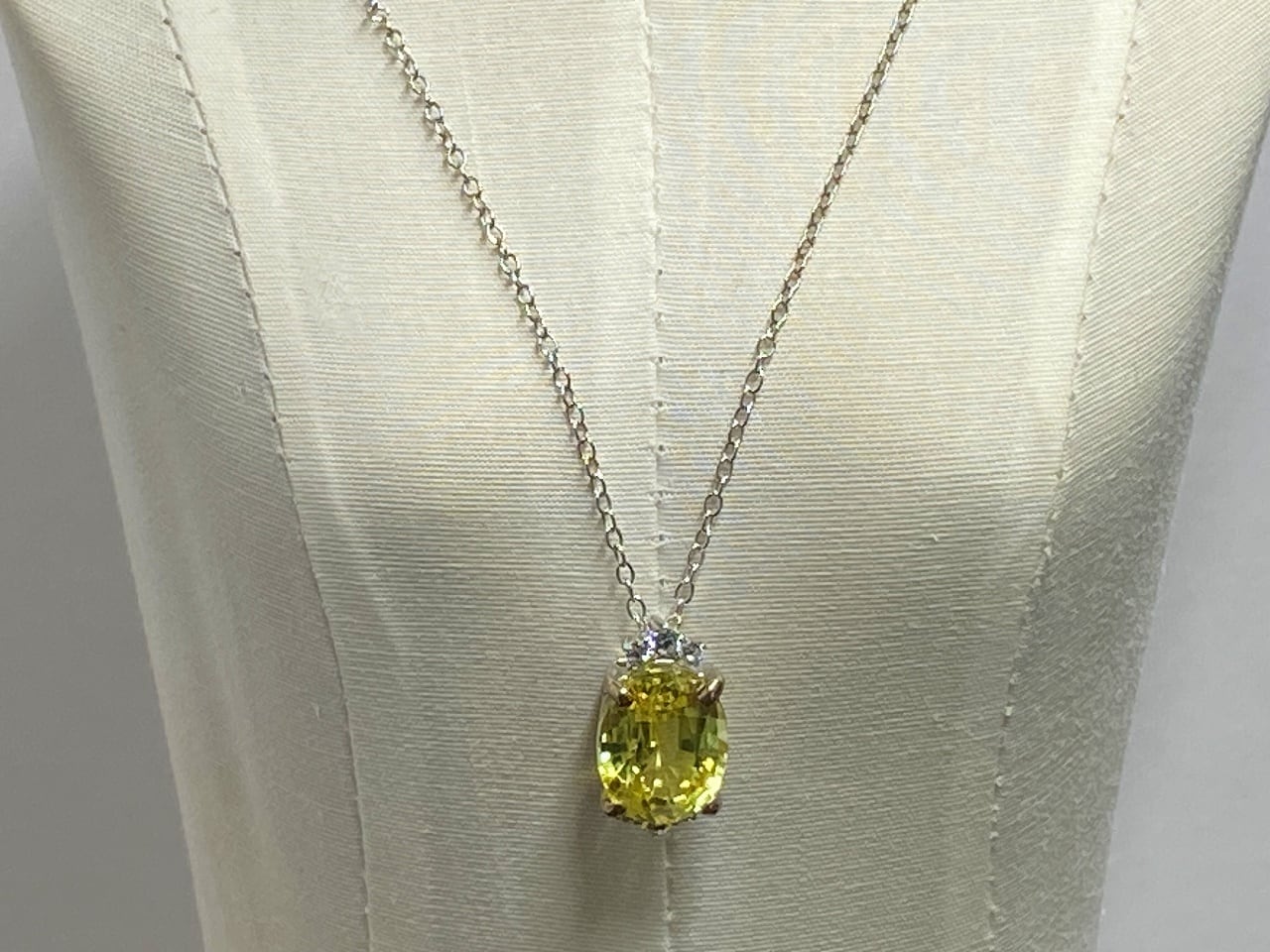 イエローサファイア<再結晶>ペンダント 4.3ct (ラボグロウン)【限定1個】黄色 S-002