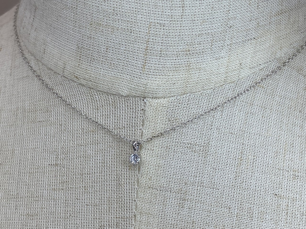 パライバトルマリンタイプ<ラボグロウン> ルース 3mm S-013