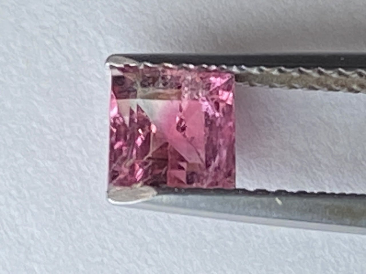 新入荷|BIO ピンクトルマリン|ピンクが鮮やかで部分的に透明が魅力的。0.98ct 【限定1個】 <M-C-65>