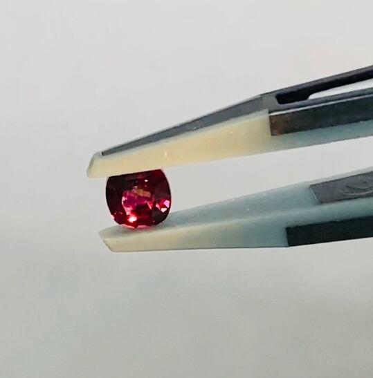 天然ルビー モザンビーク産 0.4ct (非加熱)【限定1個】 CA-057