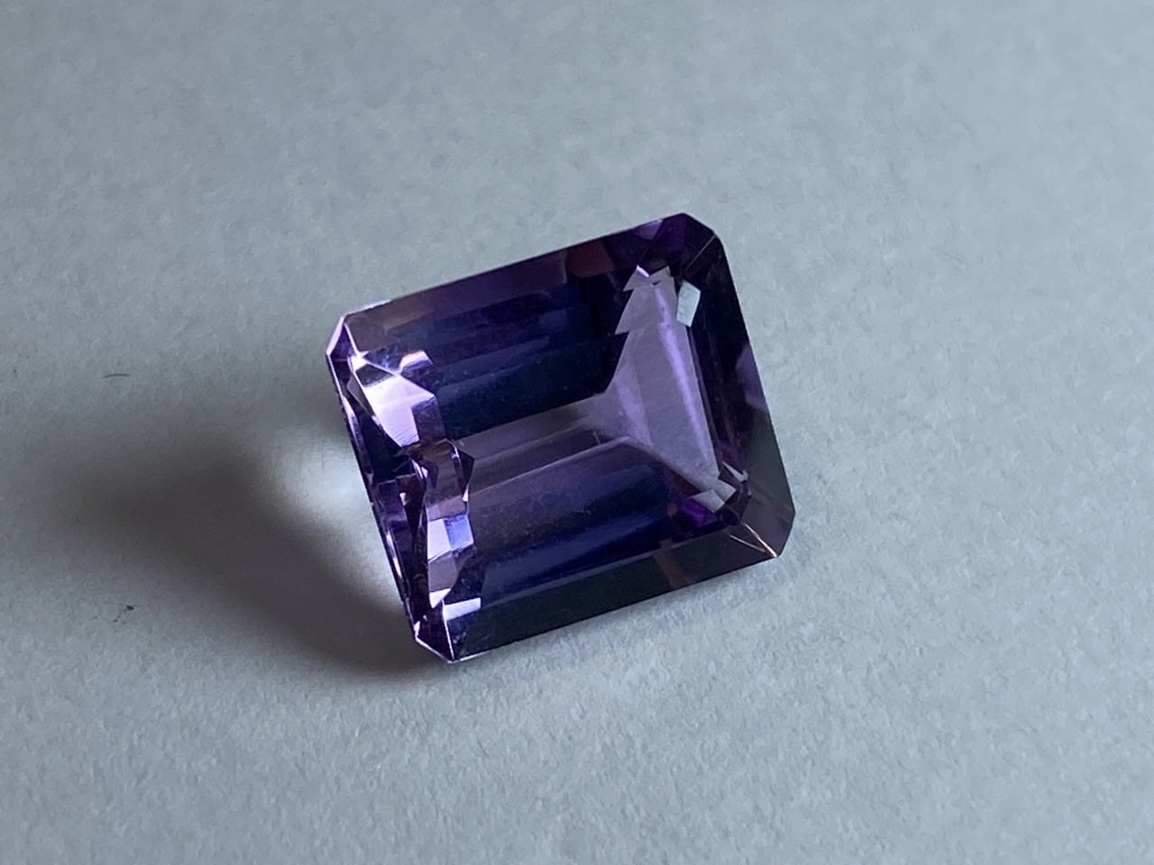 新入荷|アメジスト|カットが綺麗すぎる。長方形 10ct サイズ:11.9×10mm 【限定1個】 <M-C-71>