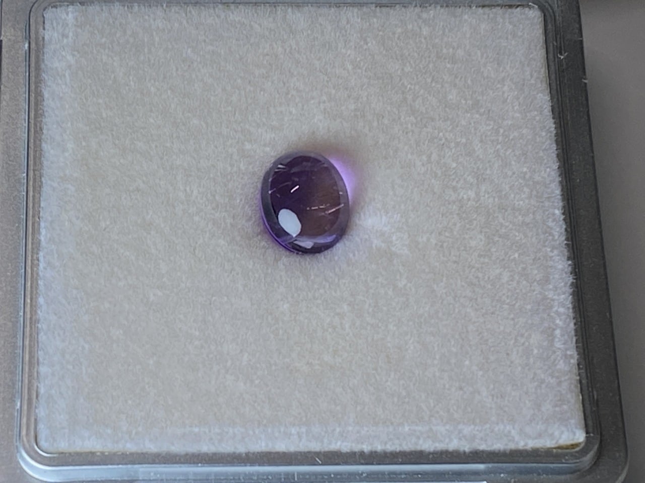 新入荷|アメジスト|かわいいカボッションカット 透明&紫のコンビネーション 2.97ct サイズ:9.8×8mm 【限定1個】 <M-C-78>