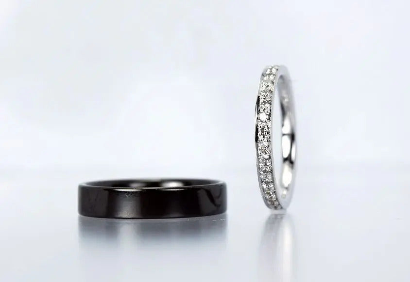 黒い結婚指輪|フラット&ハーフエタニティー