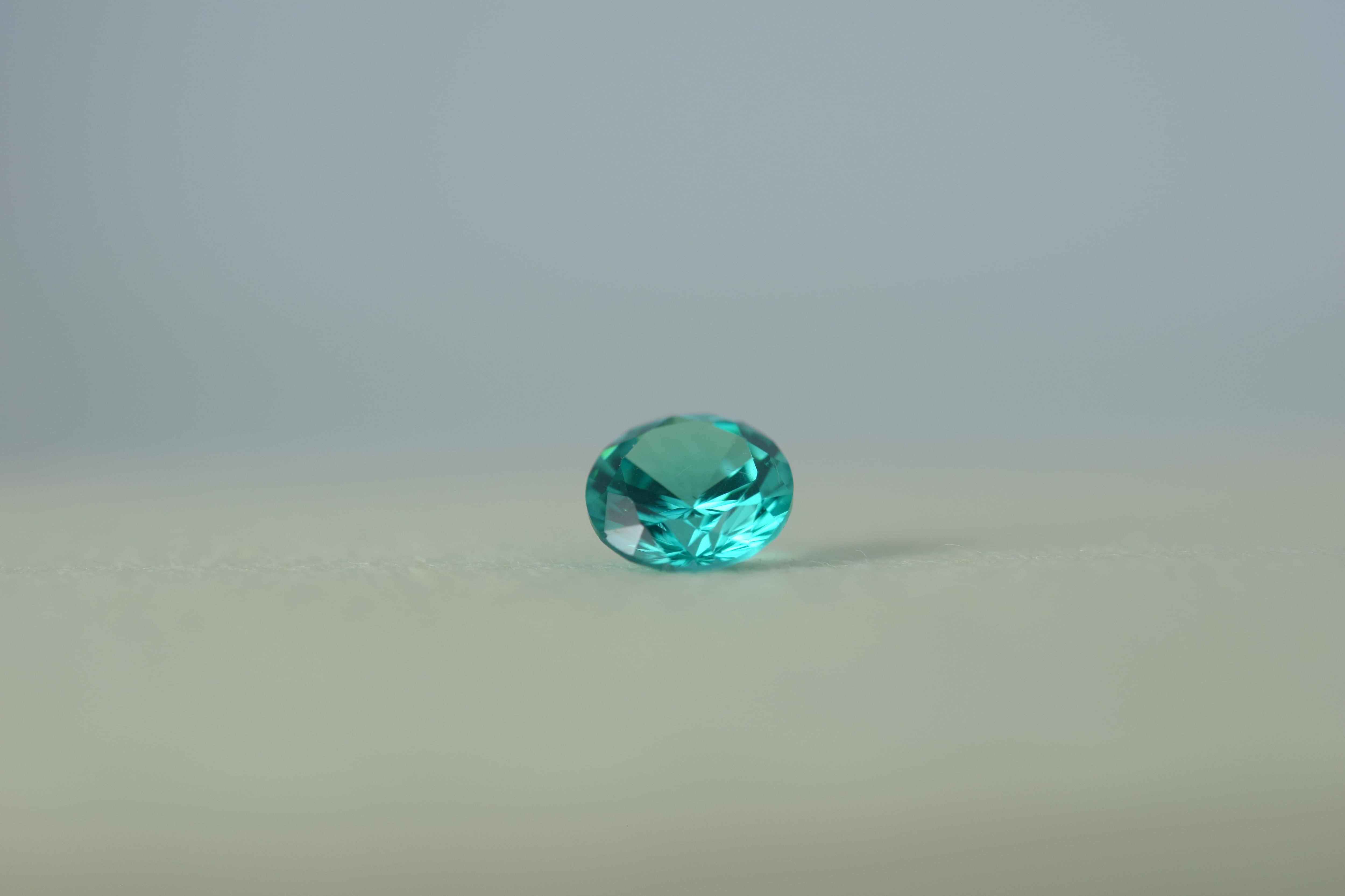 パライバトルマリンタイプ＜ラボグロウン＞　7mm 1.95ct　S-017