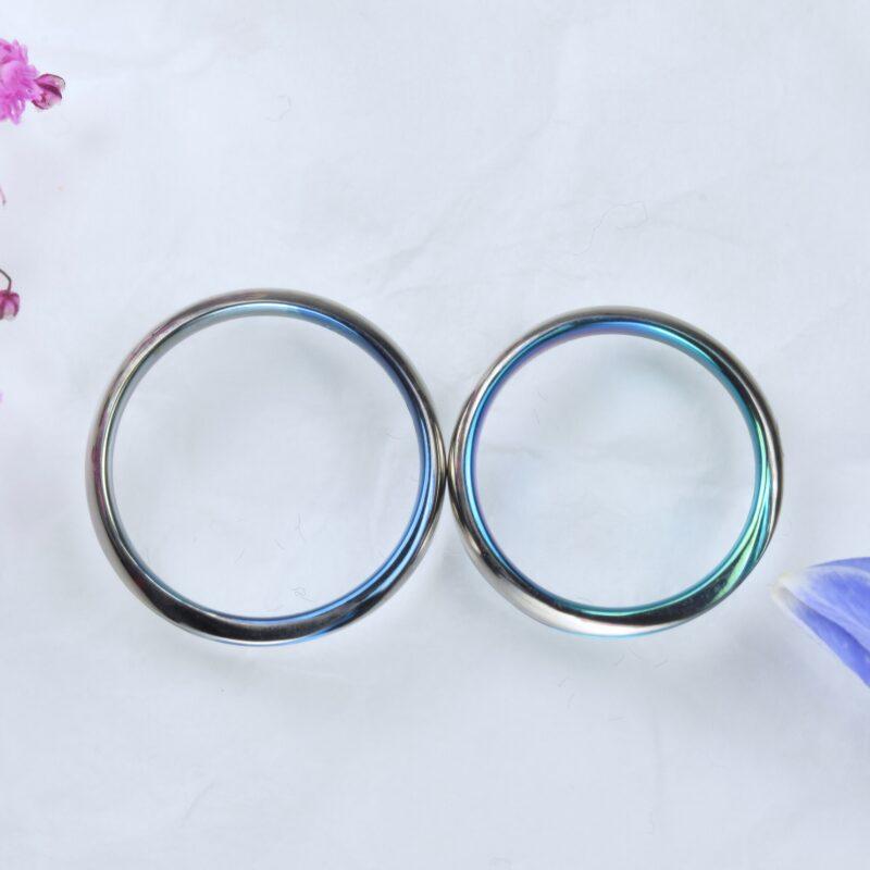 カラー結婚指輪｜ストラトス｜光が流れるウェーブ