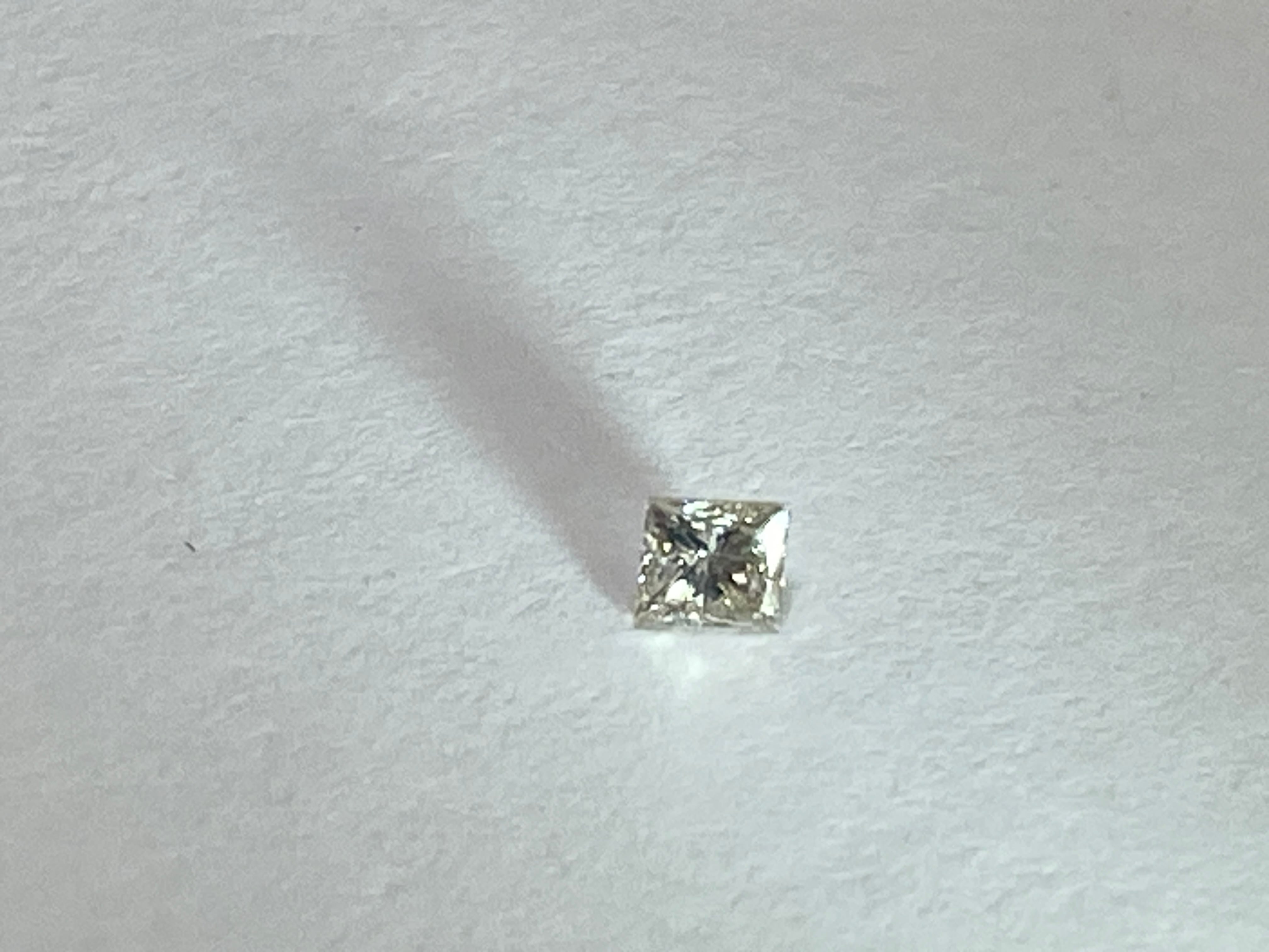 ピンクダイヤモンドプリンセスカット　0.06ct【限定1個】　MDPｰ029