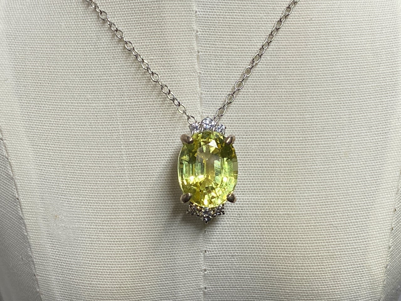 イエローサファイア＜再結晶＞ペンダント　4.3ct　（ラボグロウン）【限定1個】黄色　S-002