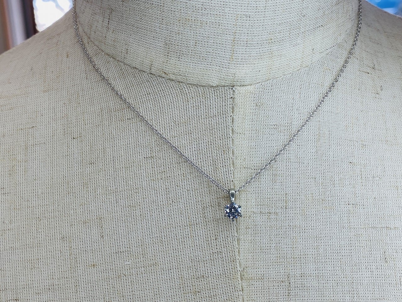 アレキサンドライト＜再結晶＞ルース　0.13ct　S-008