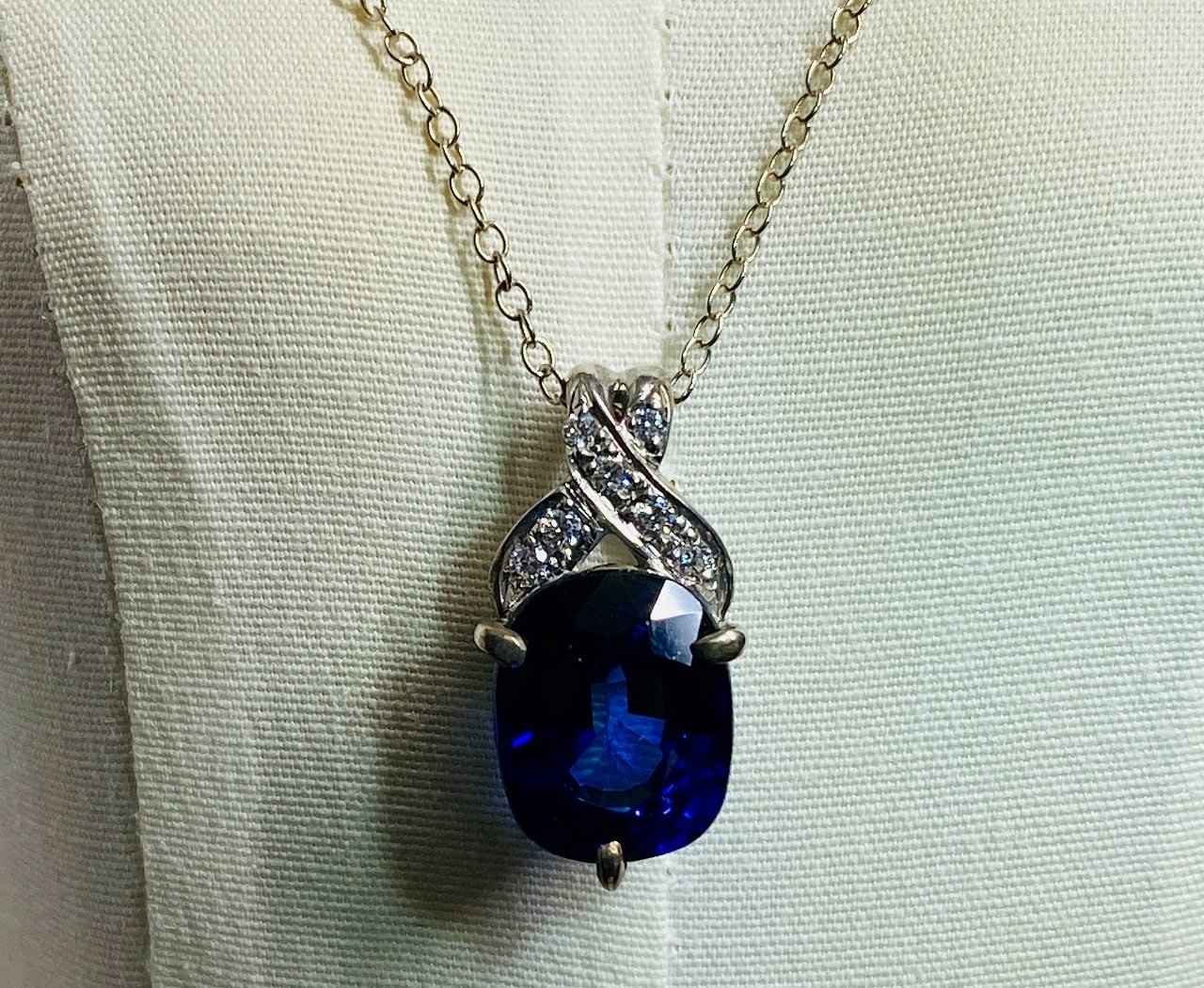 サファイア＜再結晶＞ペンダント（ラボグロウン）【限定1個】　4.2ct　青　S-007