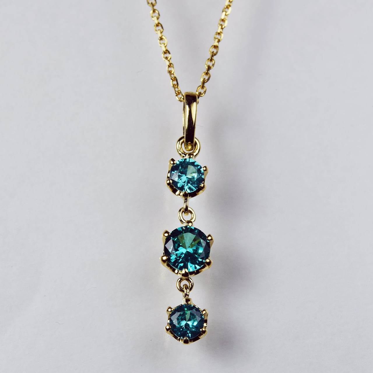 新作　K18　パライバタイプ　3連ペンダント　合計1.0ct　＜K18チェーン付＞　　PTCH-001