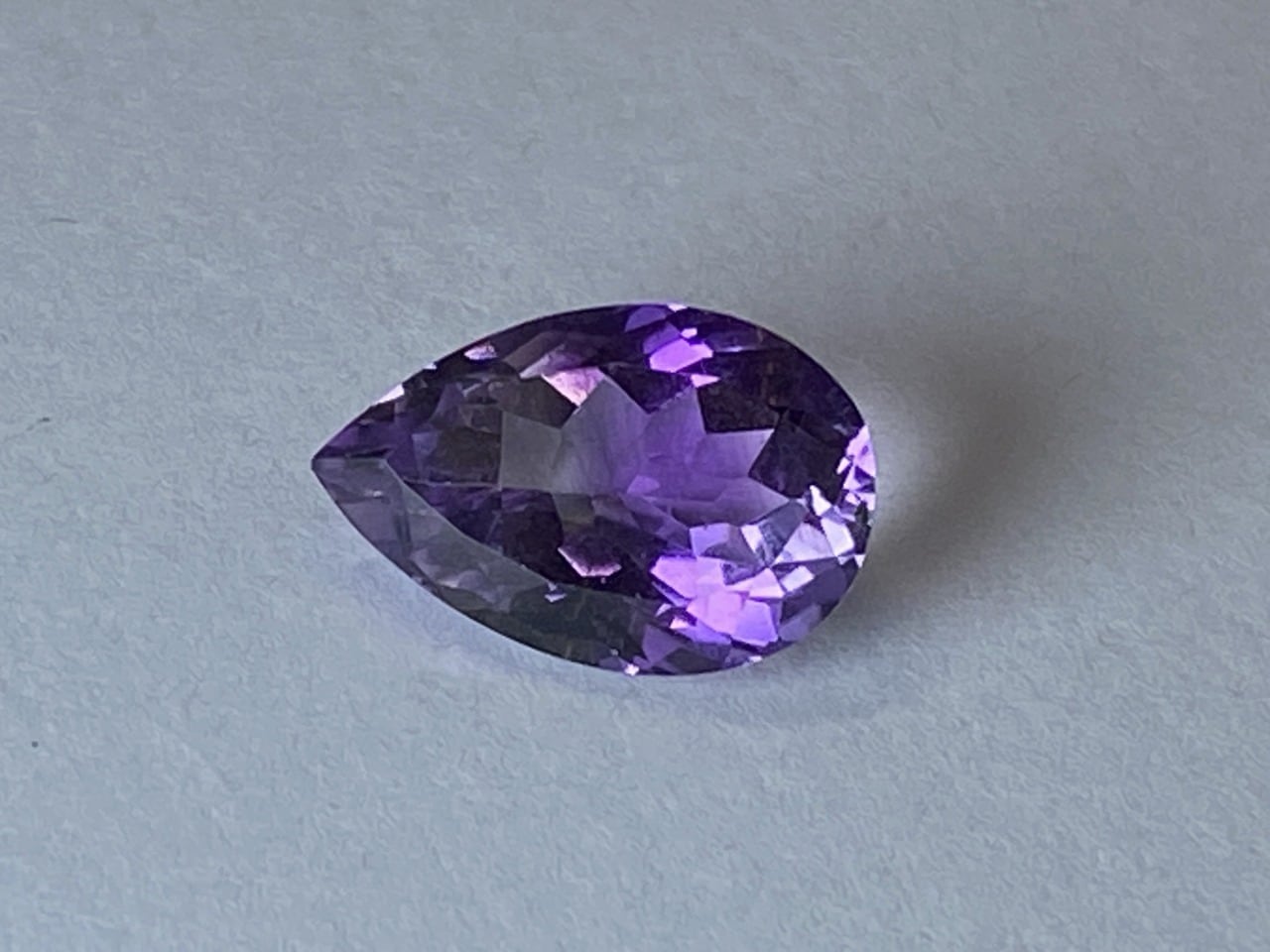 新入荷｜アメジスト｜バイカラーアメジスト　透明＆紫のコンビネーション　5.28ct　サイズ：15×10ｍｍ　【限定1個】　＜M-C-72＞