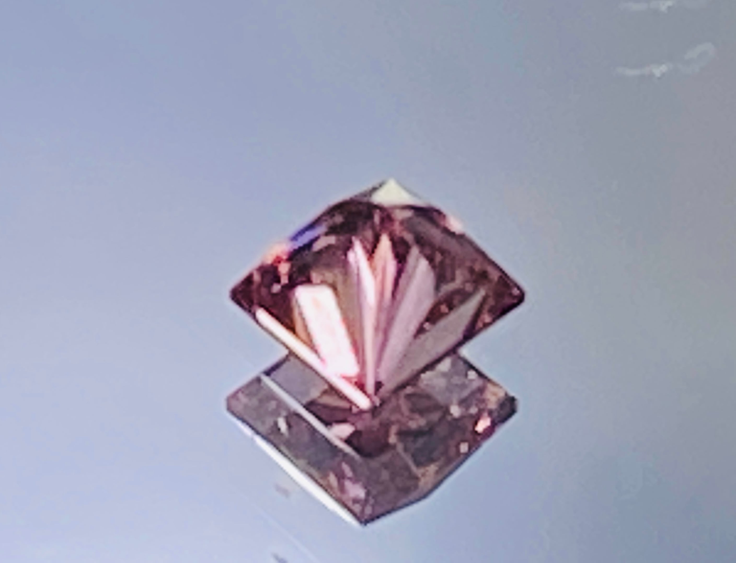 ピンクダイヤモンドプリンセスカット0.133ct　FANCY VIVID　PINK　VS-2　【限定1個】ソーティング付　MDPｰ013-PR