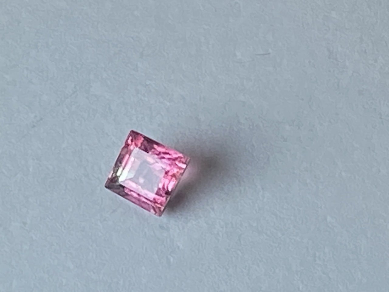 新入荷｜BIO　ピンクトルマリン｜ピンクが鮮やかで部分的に透明が魅力的。0.98ct　【限定1個】　＜M-C-65＞