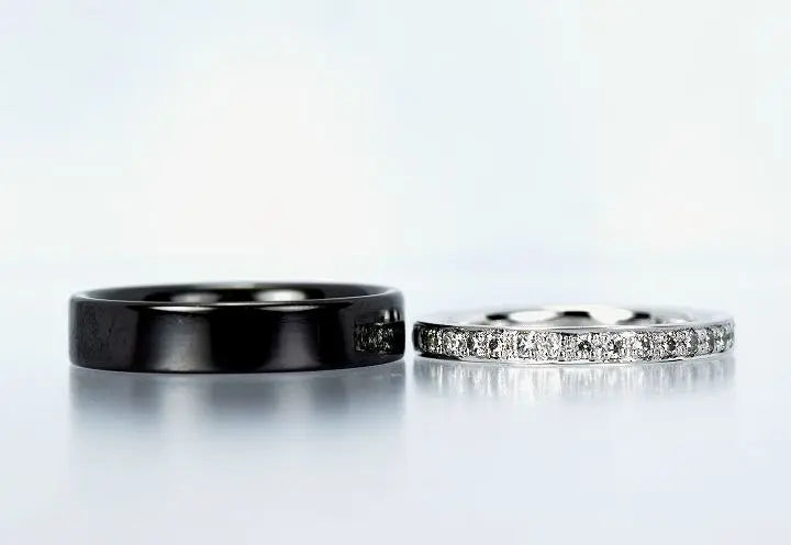 黒い結婚指輪｜フラット＆ハーフエタニティー