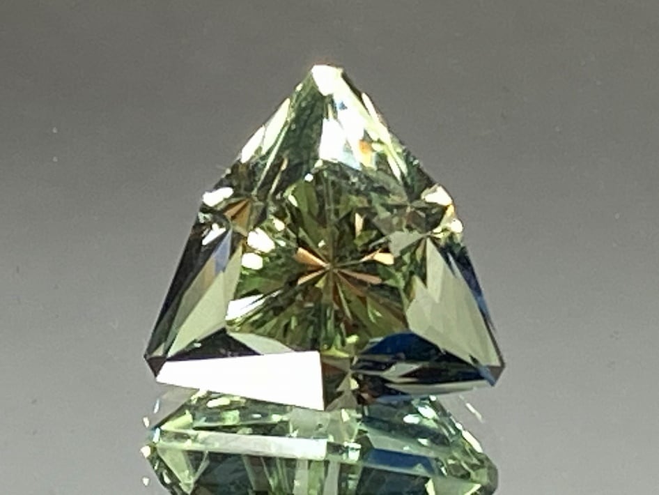 イエローベリル　9.87ct　【限定1個】　黄色　CA-016